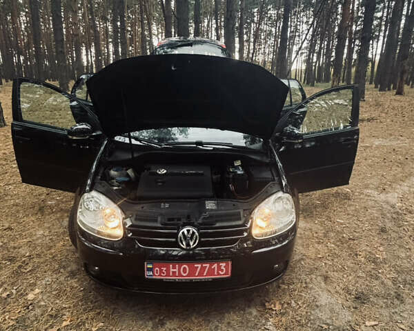 Черный Фольксваген Гольф, объемом двигателя 1.4 л и пробегом 268 тыс. км за 5650 $, фото 32 на Automoto.ua