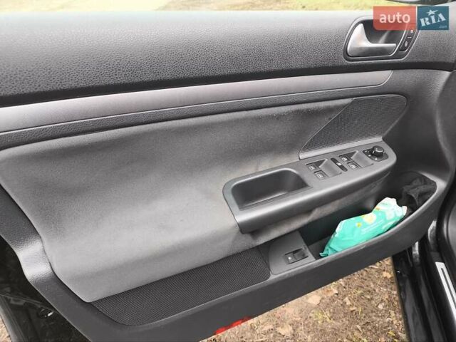 Чорний Фольксваген Гольф, об'ємом двигуна 1.4 л та пробігом 229 тис. км за 5900 $, фото 12 на Automoto.ua