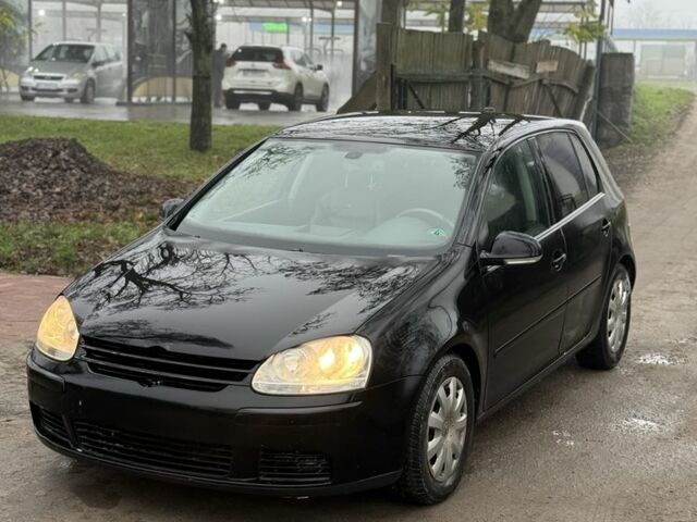 Черный Фольксваген Гольф, объемом двигателя 0 л и пробегом 300 тыс. км за 2800 $, фото 2 на Automoto.ua