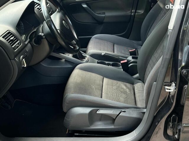 Чорний Фольксваген Гольф, об'ємом двигуна 1.6 л та пробігом 255 тис. км за 4990 $, фото 18 на Automoto.ua