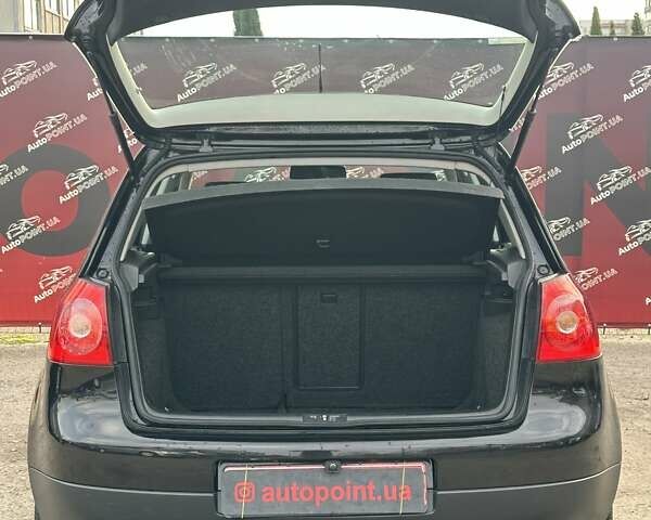 Черный Фольксваген Гольф, объемом двигателя 1.6 л и пробегом 194 тыс. км за 6500 $, фото 10 на Automoto.ua