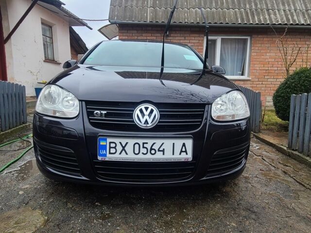 Черный Фольксваген Гольф, объемом двигателя 1.4 л и пробегом 220 тыс. км за 7000 $, фото 1 на Automoto.ua
