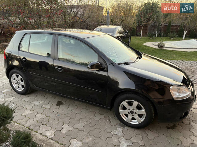 Черный Фольксваген Гольф, объемом двигателя 1.6 л и пробегом 240 тыс. км за 6150 $, фото 8 на Automoto.ua