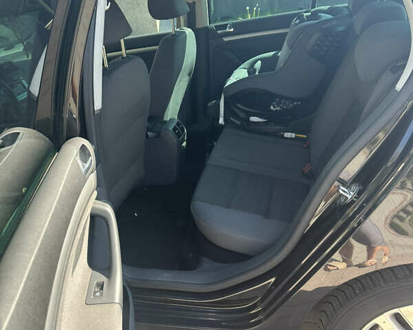 Чорний Фольксваген Гольф, об'ємом двигуна 1.6 л та пробігом 283 тис. км за 6400 $, фото 8 на Automoto.ua