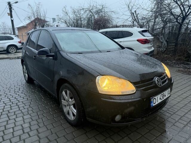 Черный Фольксваген Гольф, объемом двигателя 1.6 л и пробегом 310 тыс. км за 3450 $, фото 2 на Automoto.ua