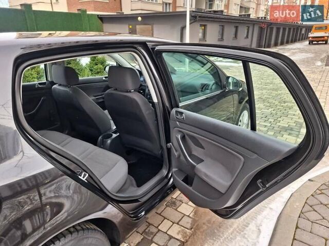 Чорний Фольксваген Гольф, об'ємом двигуна 1.6 л та пробігом 220 тис. км за 6750 $, фото 43 на Automoto.ua