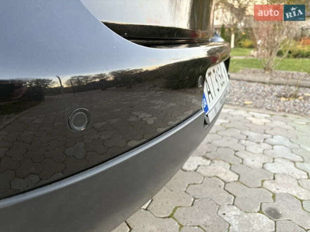 Черный Фольксваген Гольф, объемом двигателя 1.6 л и пробегом 240 тыс. км за 6150 $, фото 12 на Automoto.ua