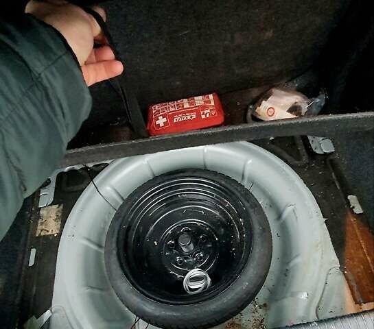 Черный Фольксваген Гольф, объемом двигателя 1.6 л и пробегом 245 тыс. км за 6100 $, фото 25 на Automoto.ua