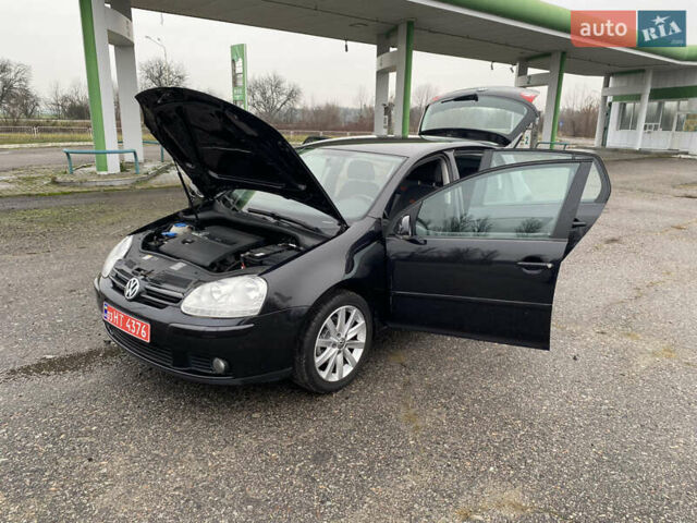 Черный Фольксваген Гольф, объемом двигателя 1.4 л и пробегом 220 тыс. км за 5900 $, фото 6 на Automoto.ua