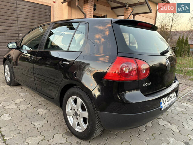 Черный Фольксваген Гольф, объемом двигателя 1.6 л и пробегом 240 тыс. км за 6150 $, фото 3 на Automoto.ua