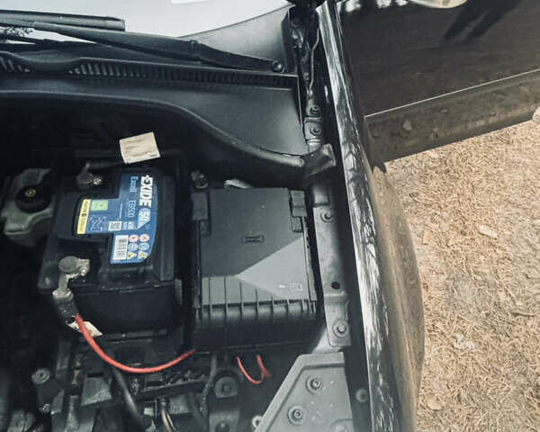 Черный Фольксваген Гольф, объемом двигателя 1.4 л и пробегом 268 тыс. км за 5650 $, фото 8 на Automoto.ua