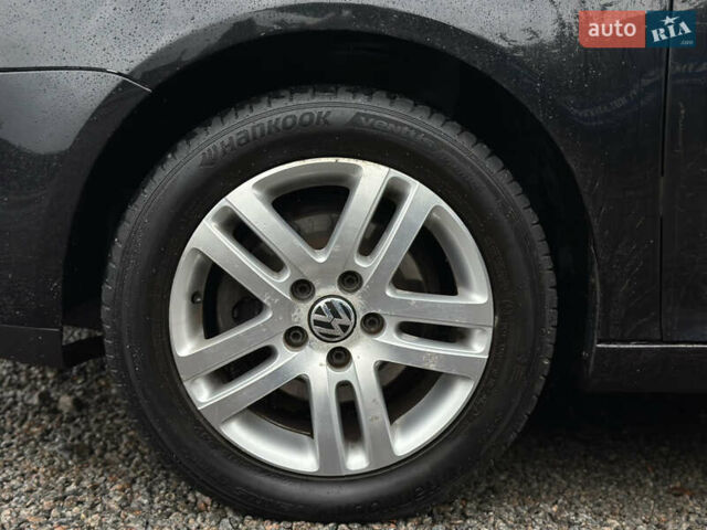 Черный Фольксваген Гольф, объемом двигателя 1.6 л и пробегом 221 тыс. км за 6600 $, фото 53 на Automoto.ua
