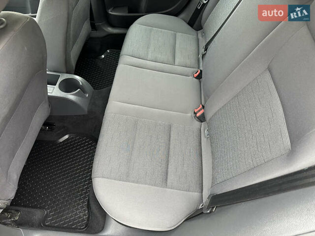 Черный Фольксваген Гольф, объемом двигателя 1.4 л и пробегом 187 тыс. км за 6500 $, фото 40 на Automoto.ua