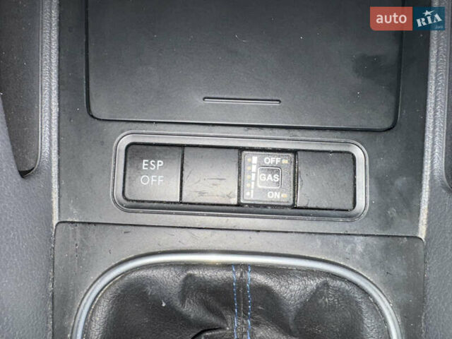 Черный Фольксваген Гольф, объемом двигателя 1.6 л и пробегом 240 тыс. км за 6150 $, фото 28 на Automoto.ua