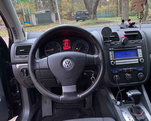 Чорний Фольксваген Гольф, об'ємом двигуна 1.9 л та пробігом 243 тис. км за 5800 $, фото 8 на Automoto.ua