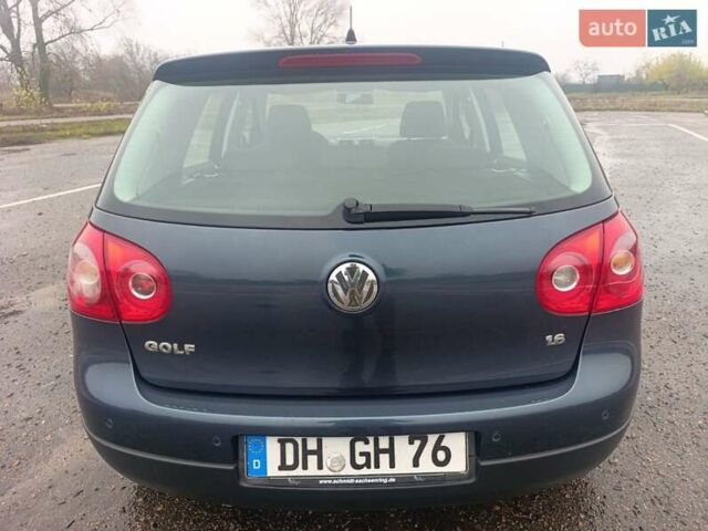 Черный Фольксваген Гольф, объемом двигателя 1.6 л и пробегом 202 тыс. км за 5999 $, фото 13 на Automoto.ua