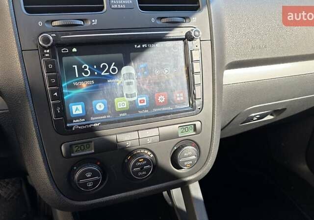 Чорний Фольксваген Гольф, об'ємом двигуна 1.6 л та пробігом 220 тис. км за 5350 $, фото 20 на Automoto.ua