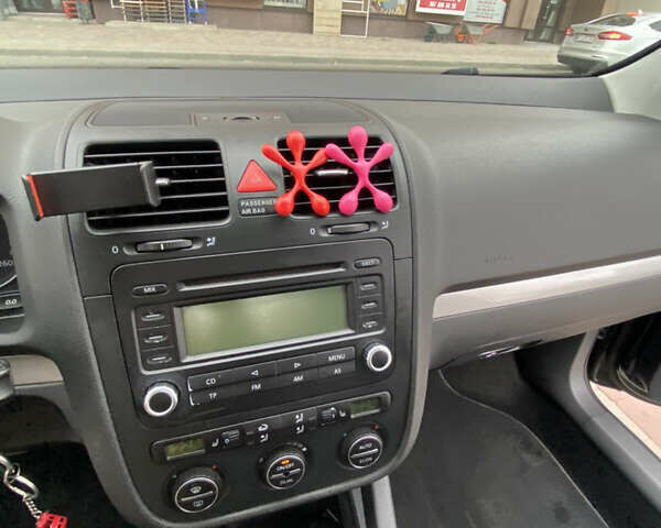 Чорний Фольксваген Гольф, об'ємом двигуна 1.6 л та пробігом 190 тис. км за 6032 $, фото 22 на Automoto.ua