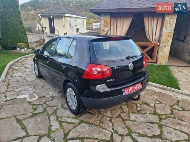Фольксваген Гольф 2006 в Могилев-Подольском на Automoto.ua Черный Фольксваген Гольф, объемом двигателя 1.6 л и пробегом 164 тыс. км за 5750 $, фото 6 на Automoto.ua