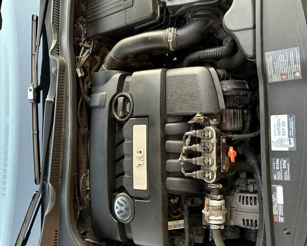 Черный Фольксваген Гольф, объемом двигателя 1.6 л и пробегом 240 тыс. км за 6150 $, фото 33 на Automoto.ua