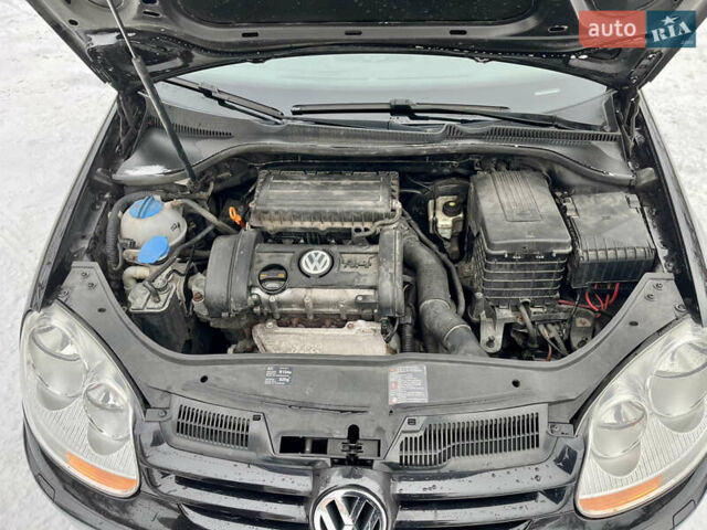 Черный Фольксваген Гольф, объемом двигателя 1.4 л и пробегом 244 тыс. км за 5699 $, фото 18 на Automoto.ua