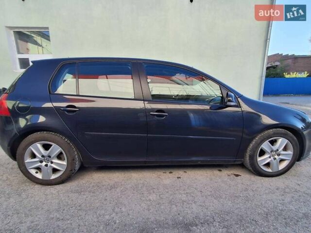 Чорний Фольксваген Гольф, об'ємом двигуна 1.39 л та пробігом 230 тис. км за 5200 $, фото 8 на Automoto.ua