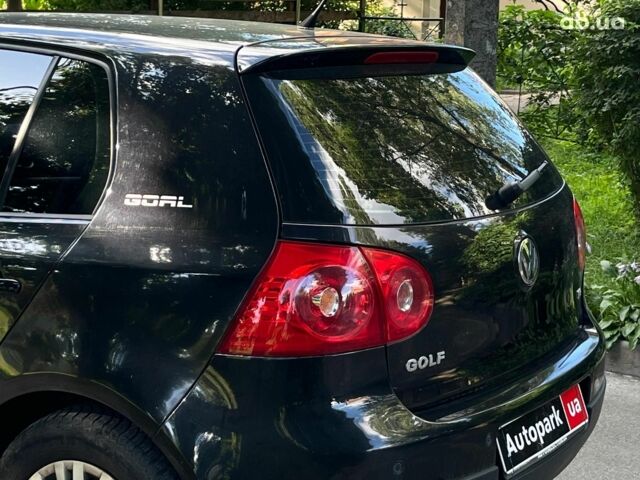 Чорний Фольксваген Гольф, об'ємом двигуна 1.6 л та пробігом 255 тис. км за 4990 $, фото 5 на Automoto.ua