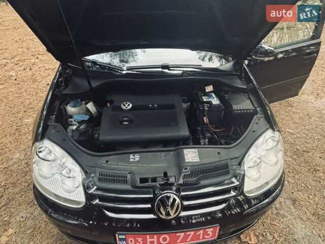 Черный Фольксваген Гольф, объемом двигателя 1.4 л и пробегом 268 тыс. км за 5650 $, фото 7 на Automoto.ua