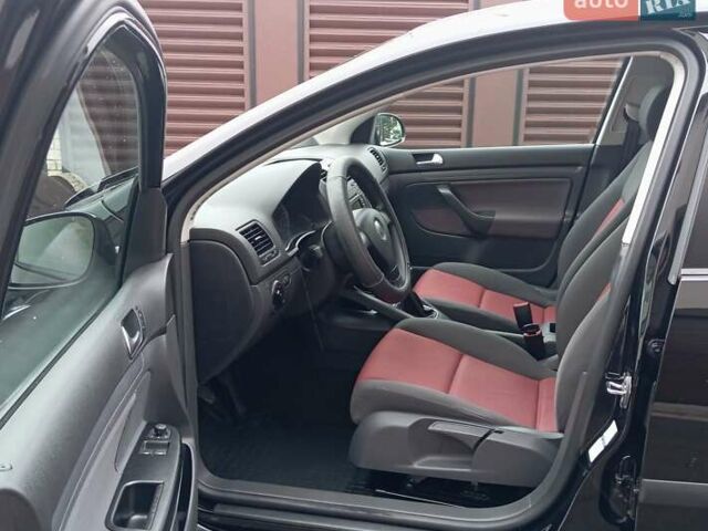 Чорний Фольксваген Гольф, об'ємом двигуна 1.4 л та пробігом 186 тис. км за 5350 $, фото 34 на Automoto.ua