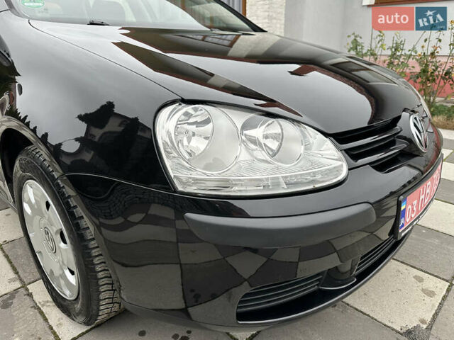 Черный Фольксваген Гольф, объемом двигателя 1.4 л и пробегом 187 тыс. км за 6500 $, фото 13 на Automoto.ua