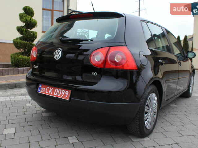 Чорний Фольксваген Гольф, об'ємом двигуна 1.6 л та пробігом 205 тис. км за 5790 $, фото 26 на Automoto.ua
