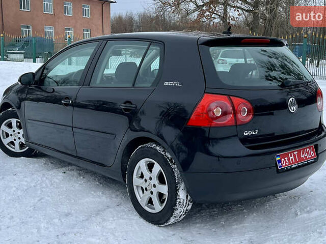 Черный Фольксваген Гольф, объемом двигателя 1.4 л и пробегом 244 тыс. км за 5699 $, фото 5 на Automoto.ua