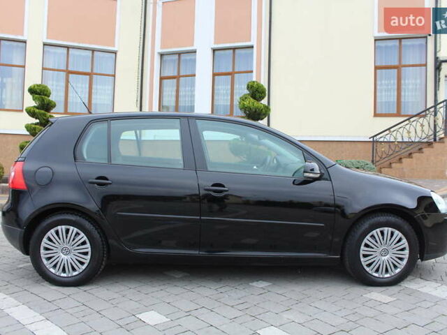 Чорний Фольксваген Гольф, об'ємом двигуна 1.6 л та пробігом 205 тис. км за 5690 $, фото 25 на Automoto.ua