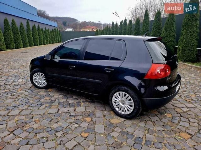 Черный Фольксваген Гольф, объемом двигателя 1.6 л и пробегом 219 тыс. км за 6400 $, фото 23 на Automoto.ua