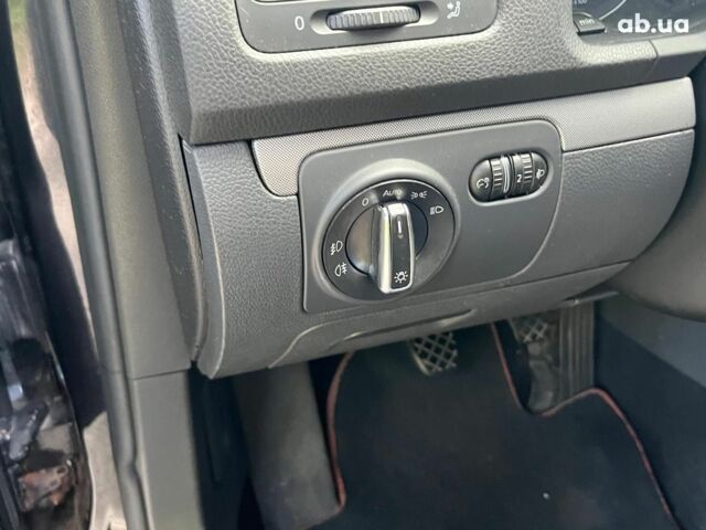 Чорний Фольксваген Гольф, об'ємом двигуна 1.6 л та пробігом 255 тис. км за 4990 $, фото 22 на Automoto.ua