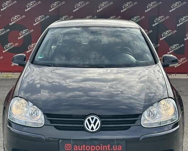 Черный Фольксваген Гольф, объемом двигателя 1.6 л и пробегом 194 тыс. км за 6500 $, фото 1 на Automoto.ua