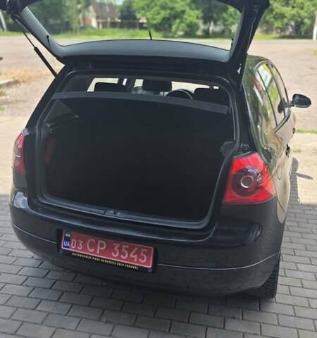 Черный Фольксваген Гольф, объемом двигателя 1.6 л и пробегом 205 тыс. км за 6250 $, фото 16 на Automoto.ua