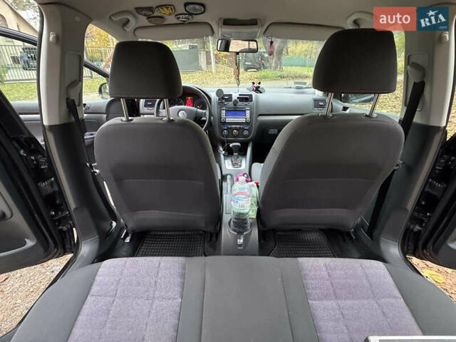 Чорний Фольксваген Гольф, об'ємом двигуна 1.9 л та пробігом 243 тис. км за 5800 $, фото 7 на Automoto.ua