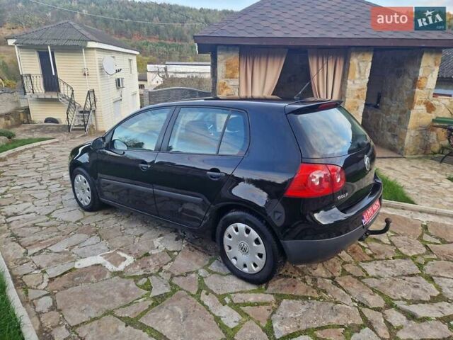 Фольксваген Гольф 2006 в Могилев-Подольском на Automoto.ua Черный Фольксваген Гольф, объемом двигателя 1.6 л и пробегом 164 тыс. км за 5750 $, фото 4 на Automoto.ua