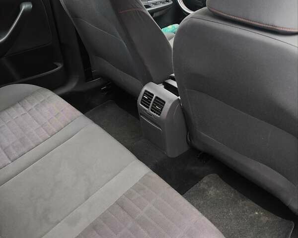 Чорний Фольксваген Гольф, об'ємом двигуна 1.4 л та пробігом 229 тис. км за 5900 $, фото 9 на Automoto.ua