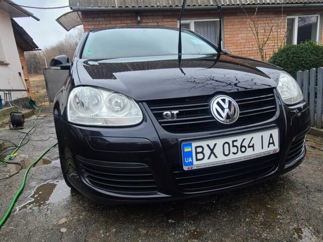 Черный Фольксваген Гольф, объемом двигателя 1.4 л и пробегом 220 тыс. км за 7000 $, фото 2 на Automoto.ua