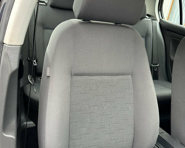 Черный Фольксваген Гольф, объемом двигателя 1.4 л и пробегом 187 тыс. км за 6500 $, фото 59 на Automoto.ua