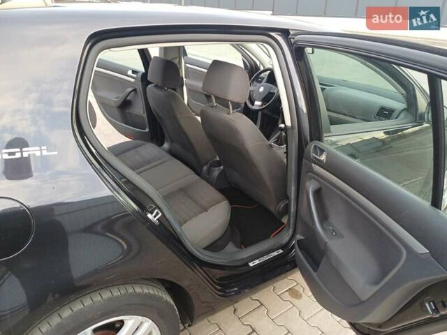 Чорний Фольксваген Гольф, об'ємом двигуна 1.6 л та пробігом 212 тис. км за 5900 $, фото 18 на Automoto.ua