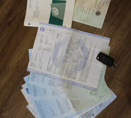 Чорний Фольксваген Гольф, об'ємом двигуна 1.6 л та пробігом 205 тис. км за 5790 $, фото 97 на Automoto.ua