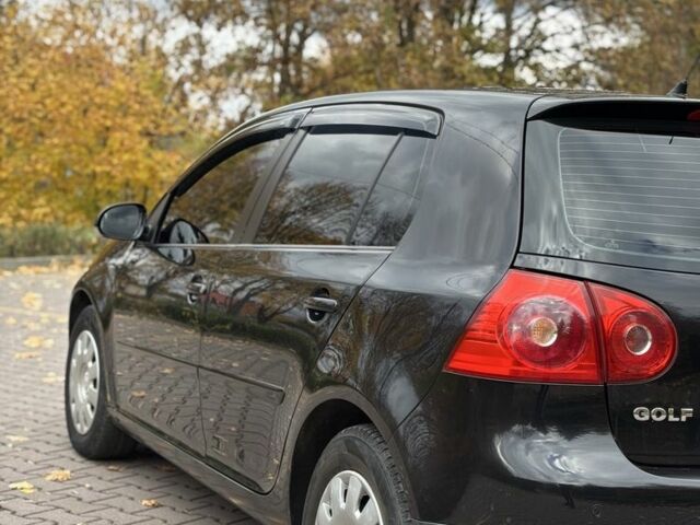 Черный Фольксваген Гольф, объемом двигателя 1.6 л и пробегом 201 тыс. км за 6400 $, фото 5 на Automoto.ua