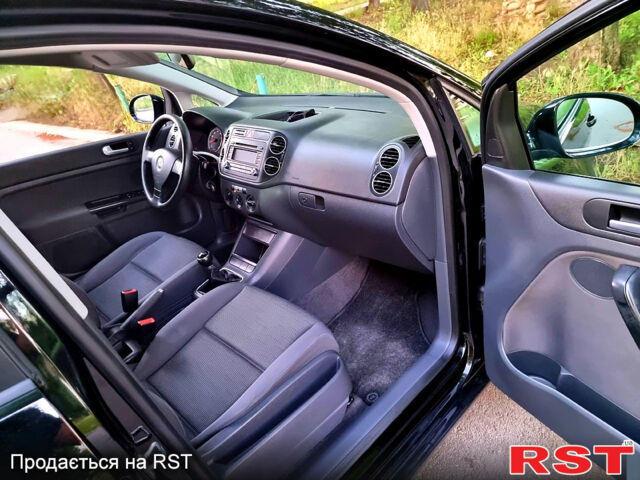 Чорний Фольксваген Гольф, об'ємом двигуна 1.4 л та пробігом 206 тис. км за 6499 $, фото 8 на Automoto.ua