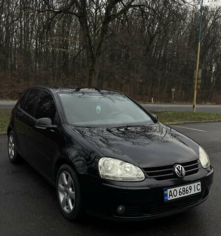 Черный Фольксваген Гольф, объемом двигателя 1.6 л и пробегом 200 тыс. км за 6900 $, фото 5 на Automoto.ua