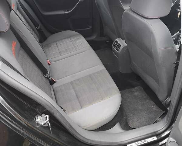 Чорний Фольксваген Гольф, об'ємом двигуна 1.4 л та пробігом 229 тис. км за 5900 $, фото 8 на Automoto.ua