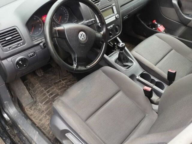 Чорний Фольксваген Гольф, об'ємом двигуна 1.6 л та пробігом 220 тис. км за 5300 $, фото 3 на Automoto.ua