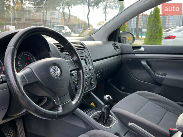 Чорний Фольксваген Гольф, об'ємом двигуна 1.6 л та пробігом 256 тис. км за 5999 $, фото 9 на Automoto.ua